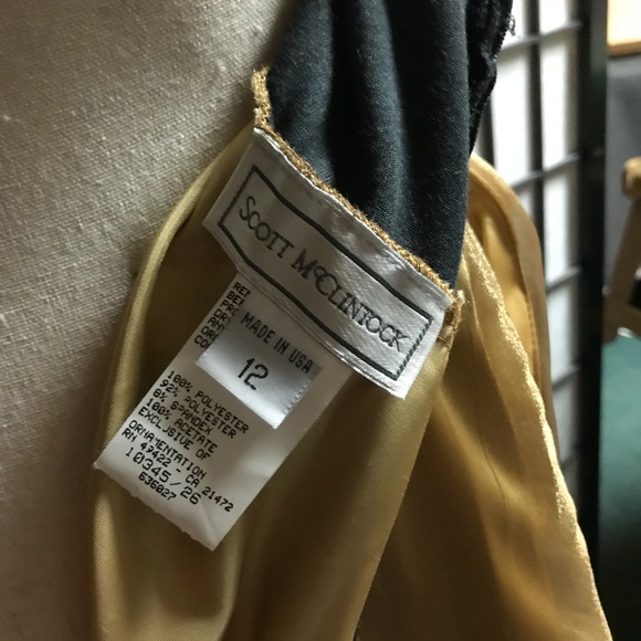 Formal Dress - Picture 3 of 6